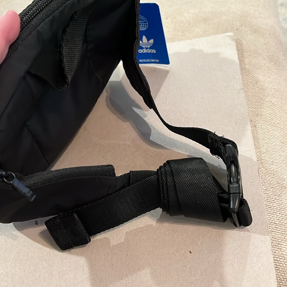 ADIDAS Originals 2.0 Sport Waist Pack/NWT - Picture 9 of 15